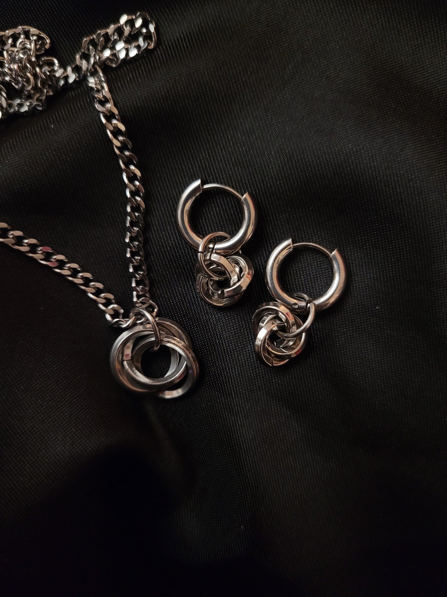 Collier love knots
